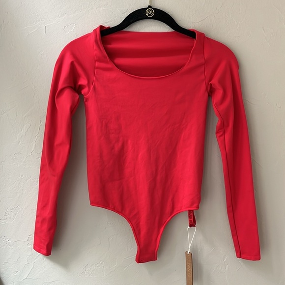 SKIMS Tops - ❤️SKIMS ESSENTIAL LONG SLEEVE BODYSUIT IN RED XXS/XS S/M